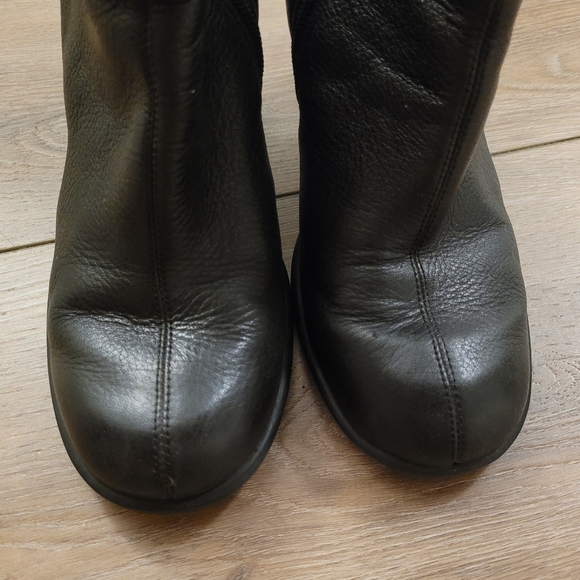 Indigo by Clarks Black Leather Booties - Picture 3 of 6